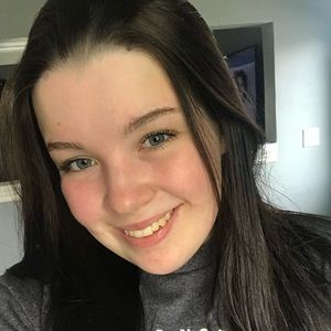 Meet your Posher, Holly